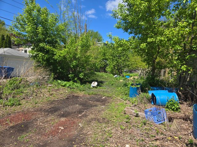 1839 W Touhy Avenue, Chicago, IL 60626