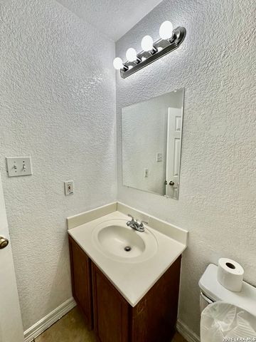 11030 Vollmer, San Antonio, TX 78254