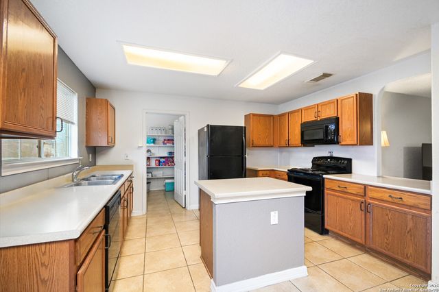 11030 Vollmer, San Antonio, TX 78254