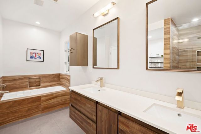 1145 N Horn Avenue E, West Hollywood, CA 90069