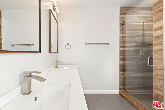 1145 N Horn Avenue E, West Hollywood, CA 90069