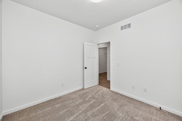 1044 NW Macarthur Lane, Waukee, IA 50263