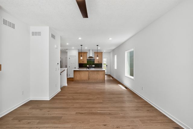 1044 NW Macarthur Lane, Waukee, IA 50263