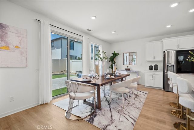 2239 Melogold Way, Corona, CA 92883