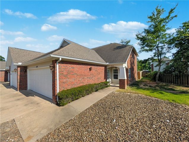 904 Dixson Street, Rogers, AR 72758