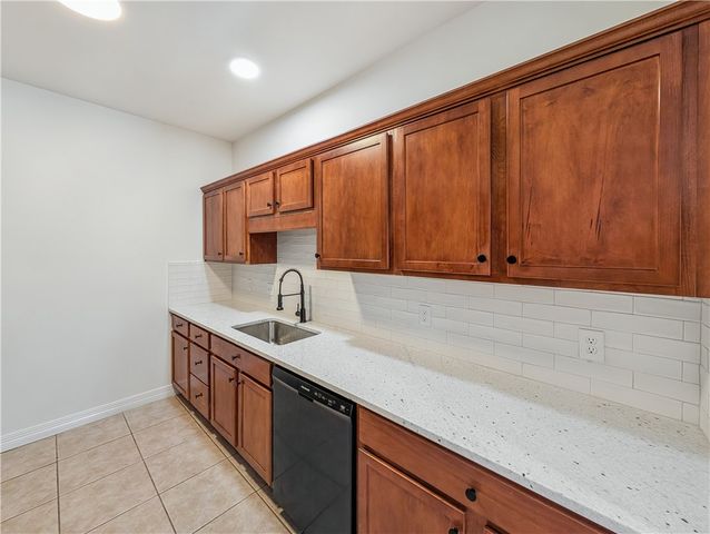 904 Dixson Street, Rogers, AR 72758