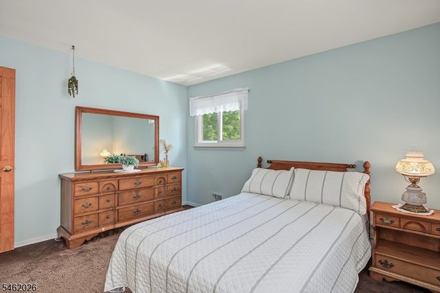 73 Centerton Dr, Parsippany-troy Hills Twp., NJ 07054