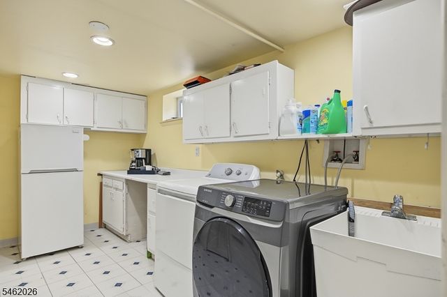 73 Centerton Dr, Parsippany-troy Hills Twp., NJ 07054