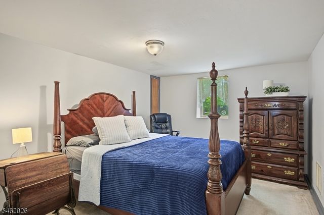 73 Centerton Dr, Parsippany-troy Hills Twp., NJ 07054