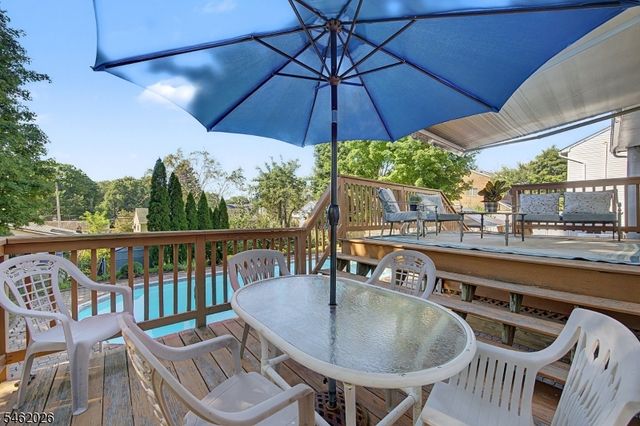 73 Centerton Dr, Parsippany-troy Hills Twp., NJ 07054