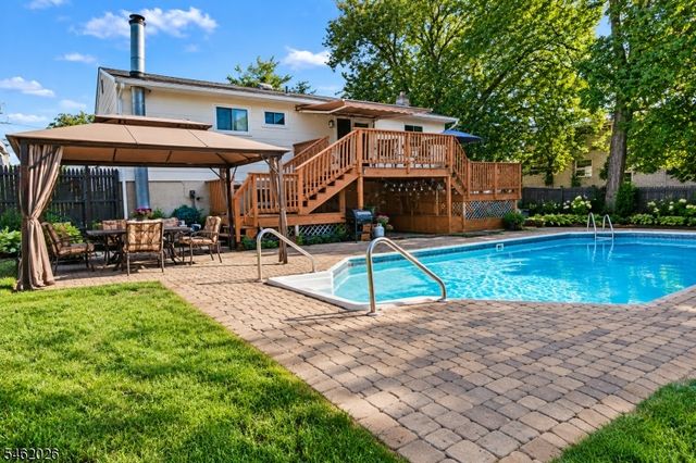 73 Centerton Dr, Parsippany-troy Hills Twp., NJ 07054
