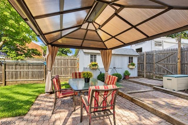 73 Centerton Dr, Parsippany-troy Hills Twp., NJ 07054