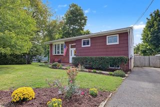73 Centerton Dr, Parsippany-troy Hills Twp., NJ 07054