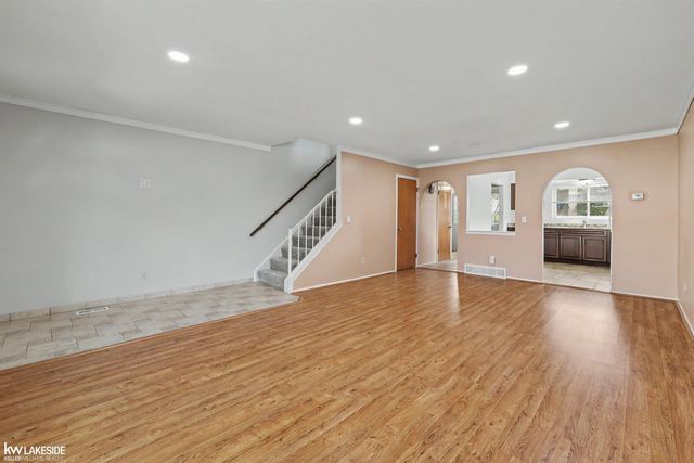 28306 Universal Drive, Warren, MI 48092