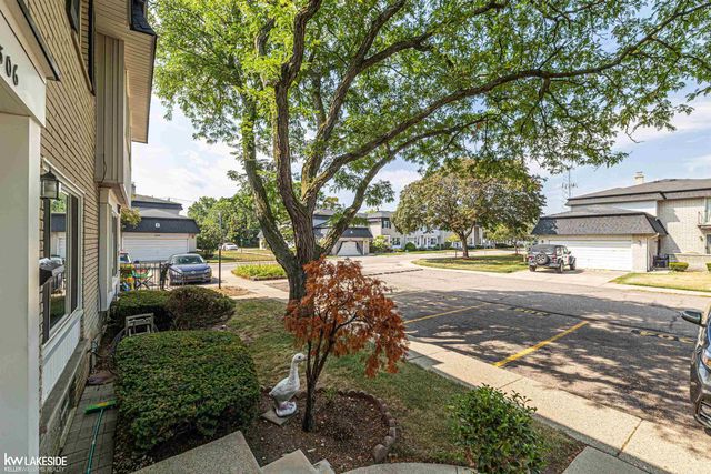28306 Universal Drive, Warren, MI 48092