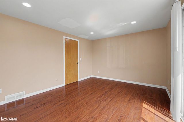 28306 Universal Drive, Warren, MI 48092