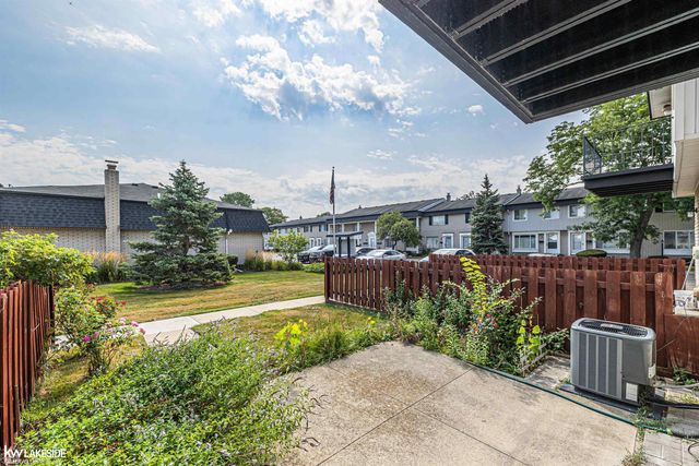 28306 Universal Drive, Warren, MI 48092