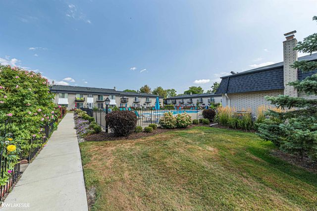 28306 Universal Drive, Warren, MI 48092