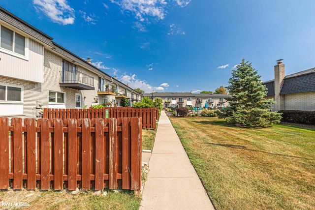28306 Universal Drive, Warren, MI 48092
