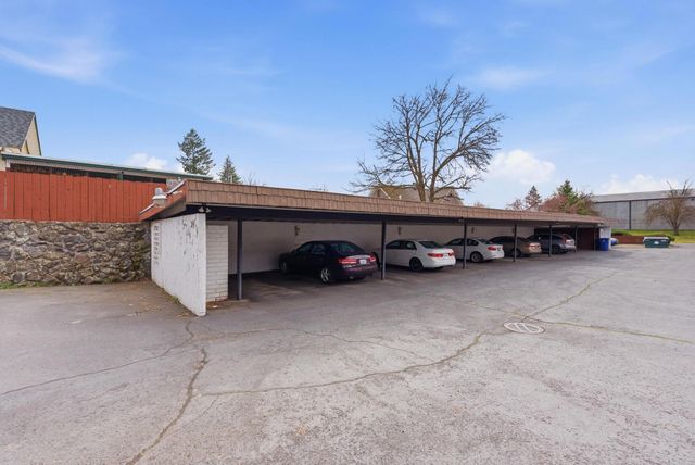 1716 N Pettet Dr, Spokane, WA 99205