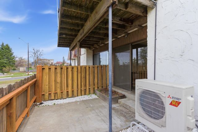 1716 N Pettet Dr, Spokane, WA 99205