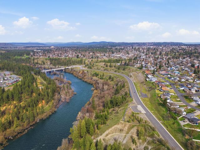1716 N Pettet Dr, Spokane, WA 99205