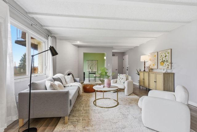 1716 N Pettet Dr, Spokane, WA 99205