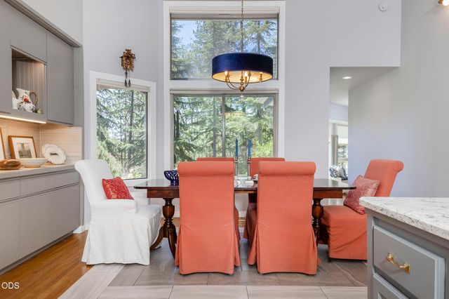 622 Wildflower Drive, Merlin, OR 97532