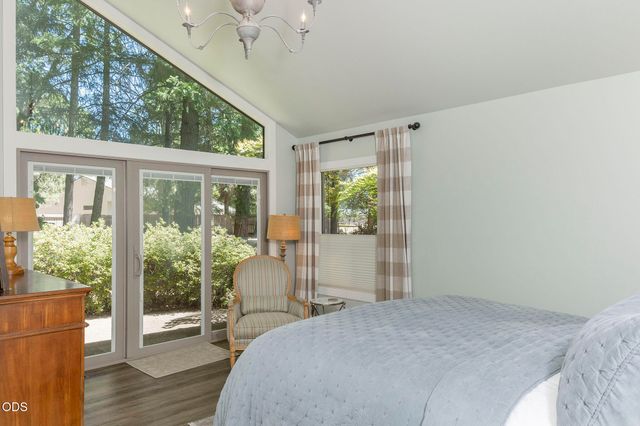 622 Wildflower Drive, Merlin, OR 97532