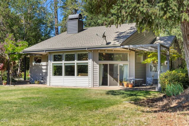622 Wildflower Drive, Merlin, OR 97532