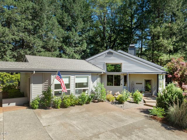 622 Wildflower Drive, Merlin, OR 97532