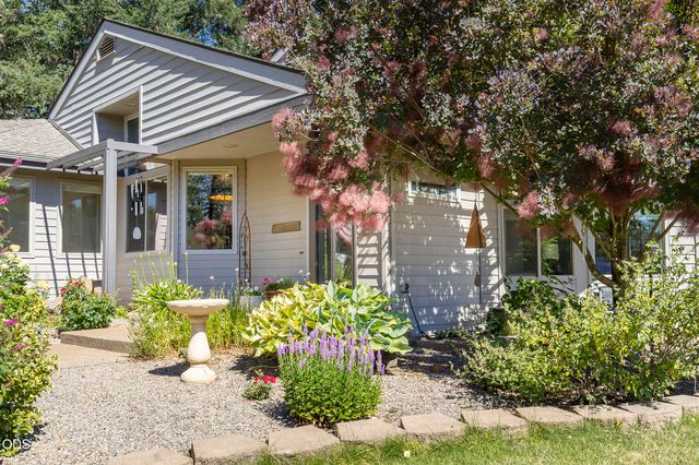 622 Wildflower Drive, Merlin, OR 97532