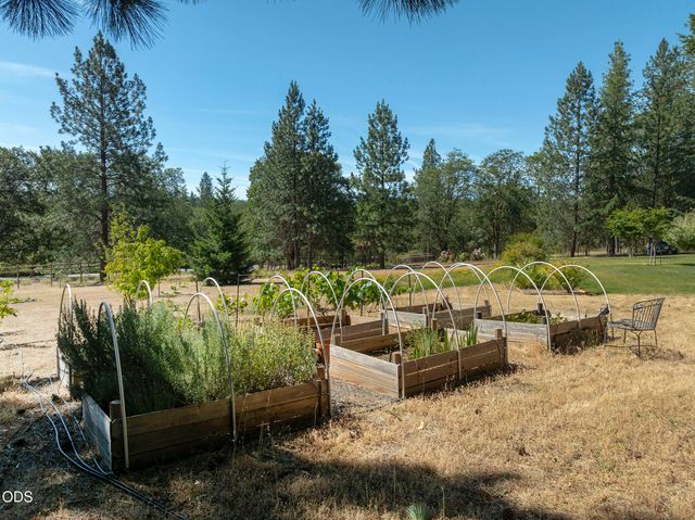 622 Wildflower Drive, Merlin, OR 97532