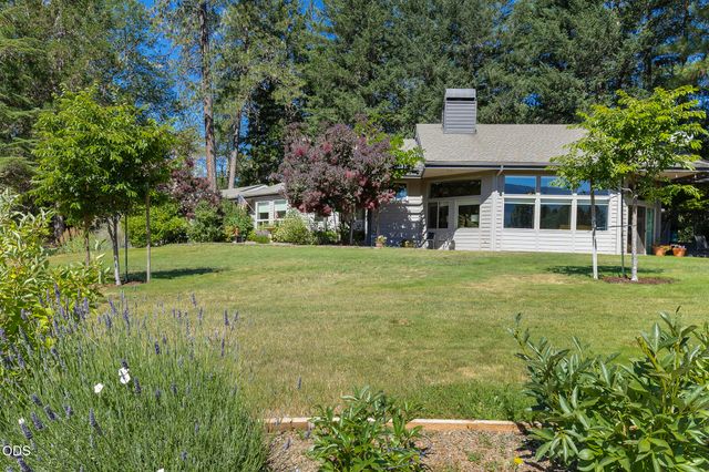 622 Wildflower Drive, Merlin, OR 97532