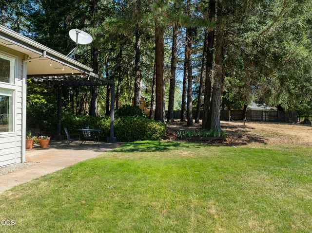622 Wildflower Drive, Merlin, OR 97532