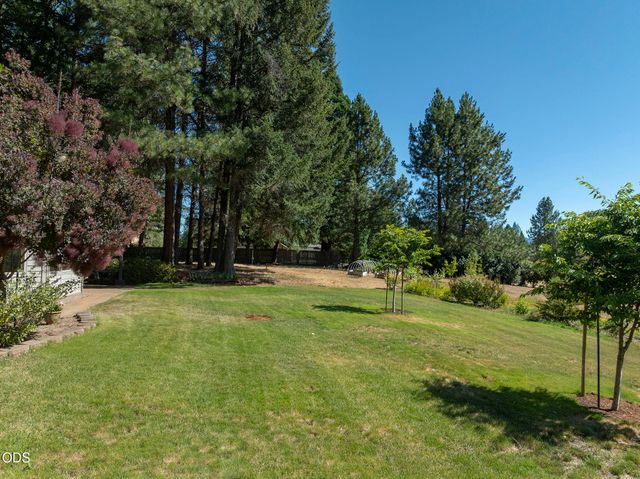 622 Wildflower Drive, Merlin, OR 97532