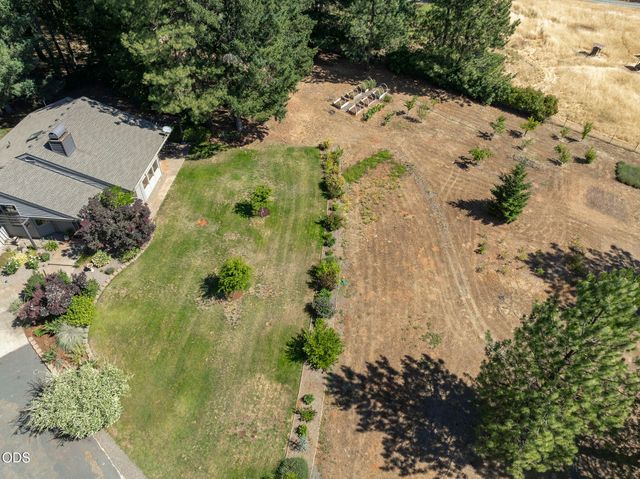 622 Wildflower Drive, Merlin, OR 97532