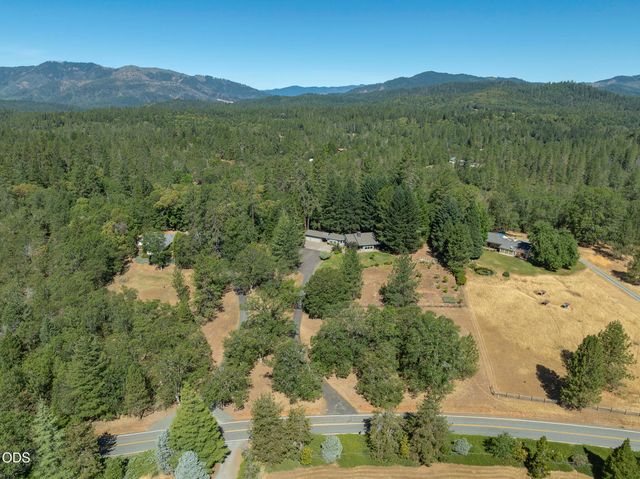 622 Wildflower Drive, Merlin, OR 97532