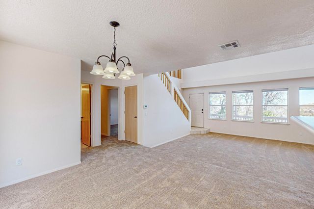 98 Camino Cerritos, Edgewood, NM 87015