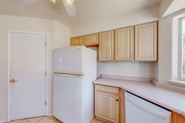 98 Camino Cerritos, Edgewood, NM 87015