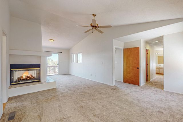 98 Camino Cerritos, Edgewood, NM 87015