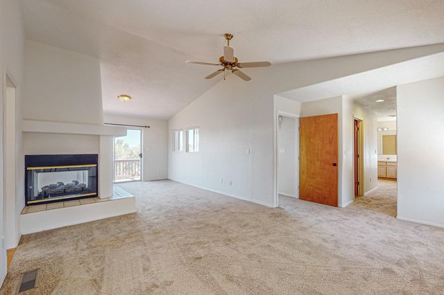 98 Camino Cerritos, Edgewood, NM 87015