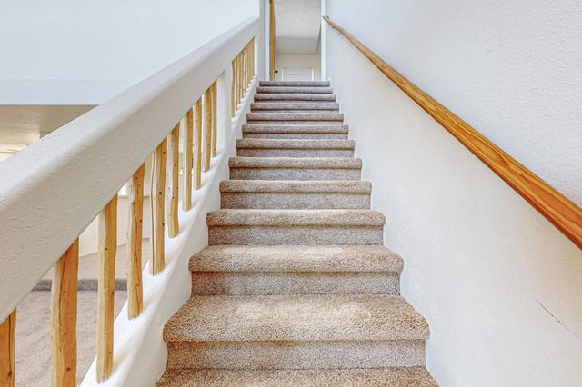 98 Camino Cerritos, Edgewood, NM 87015