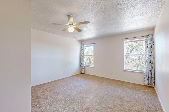 98 Camino Cerritos, Edgewood, NM 87015