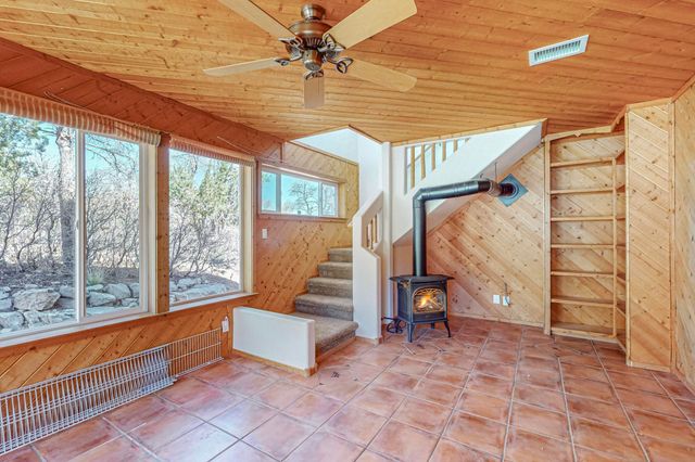 98 Camino Cerritos, Edgewood, NM 87015