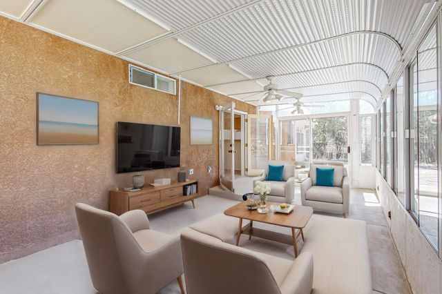 98 Camino Cerritos, Edgewood, NM 87015