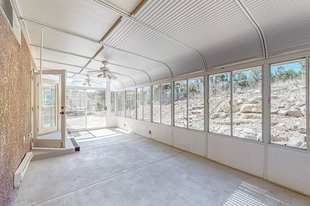 98 Camino Cerritos, Edgewood, NM 87015