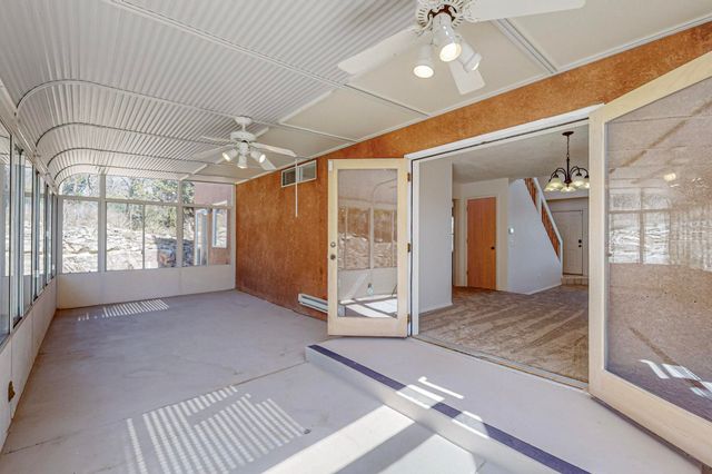 98 Camino Cerritos, Edgewood, NM 87015