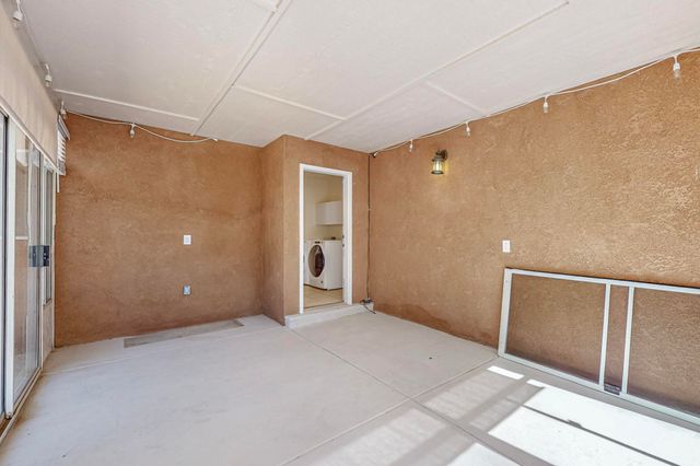 98 Camino Cerritos, Edgewood, NM 87015