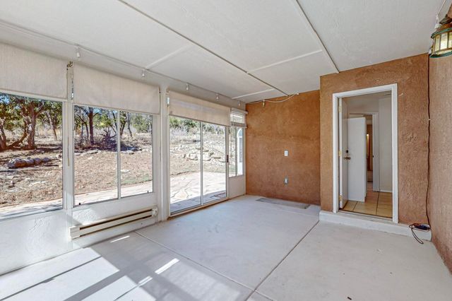 98 Camino Cerritos, Edgewood, NM 87015